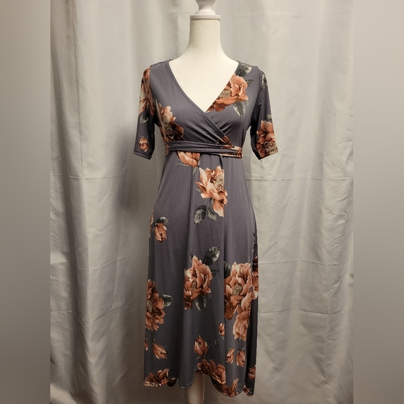 Hello Miz Maternity Dress Size Small Floral High Low Tie Back Stretchy Faux Wrap - Picture 1 of 10